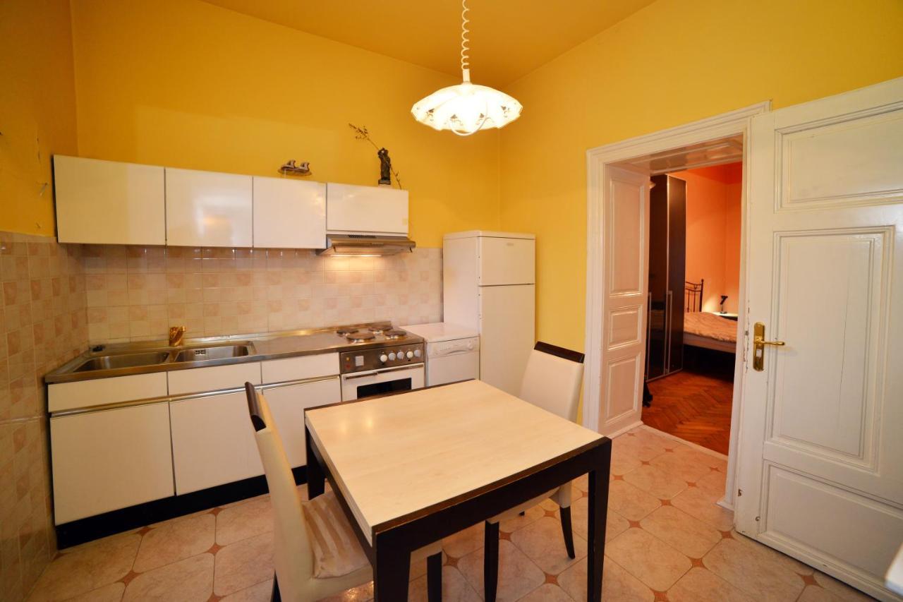 Central Residence Downtown Загреб Екстериор снимка